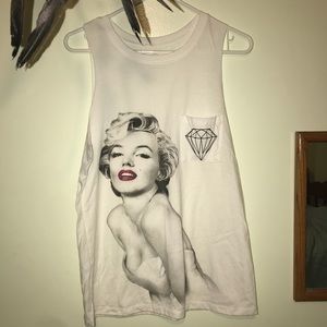 Marilyn Monroe shirt